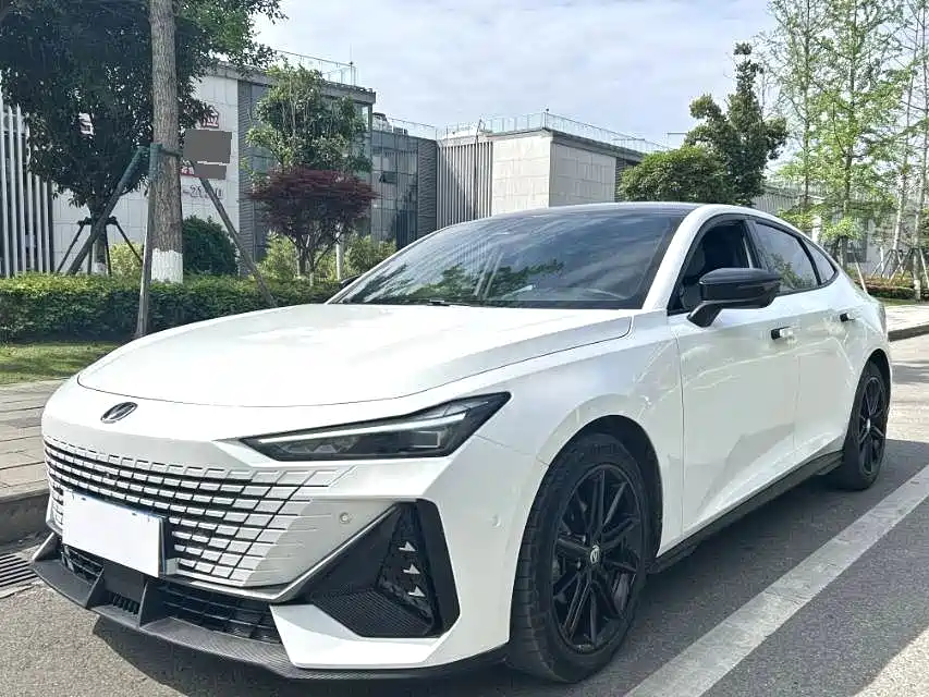 Changan UNI-V 2022