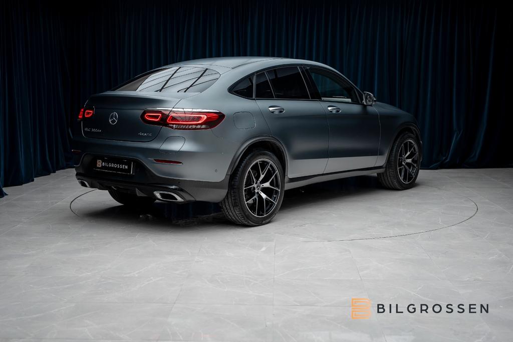 Mercedes-Benz GLC 300 2022