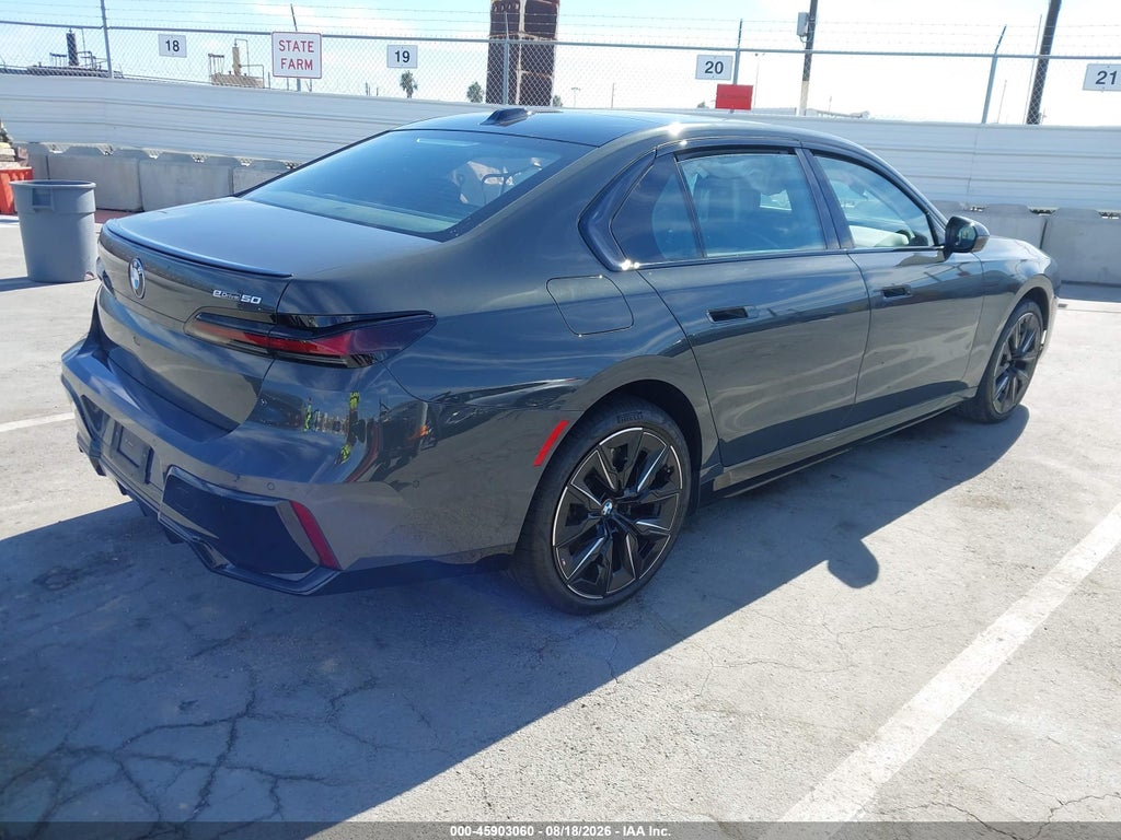 BMW i7 2024