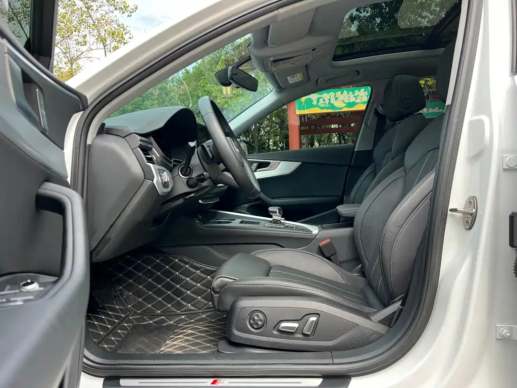 Audi A4 2024