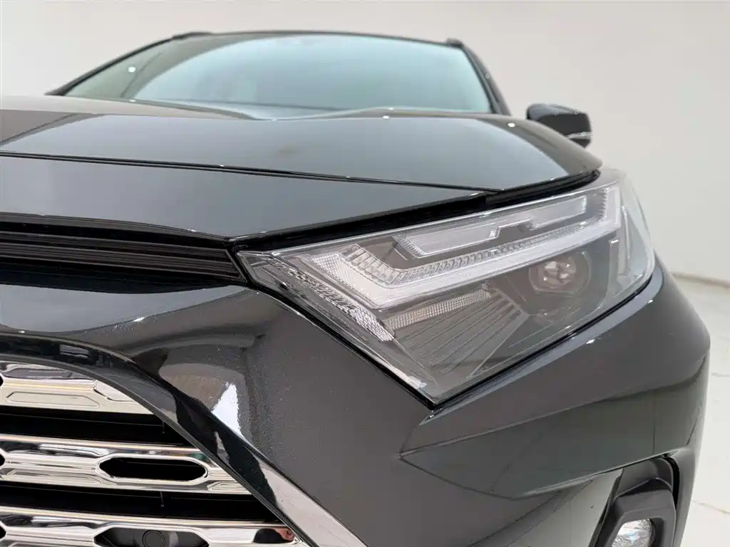 Toyota RAV4 2024