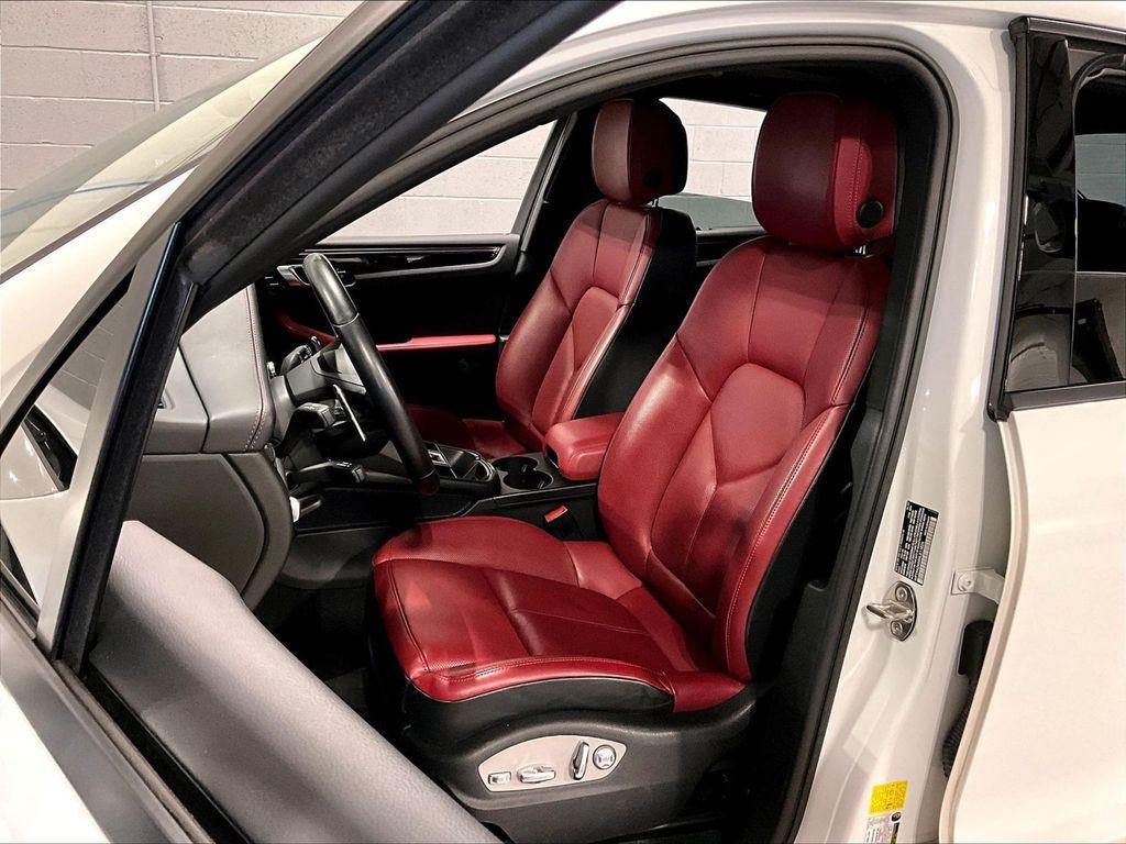 Porsche Macan 2022