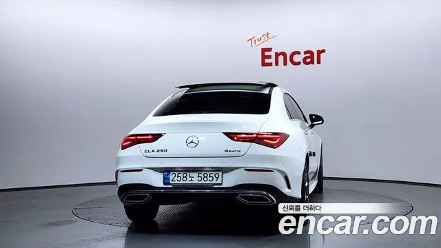 Mercedes-Benz CLA 2021
