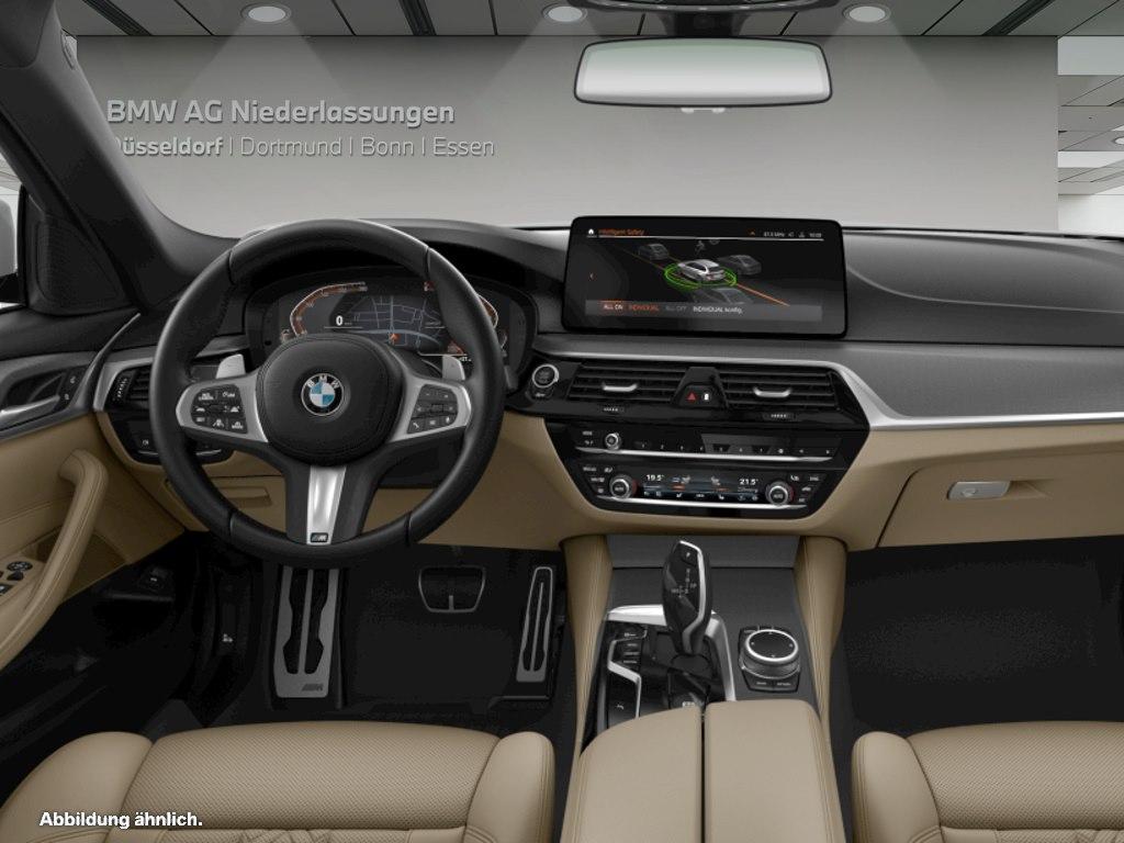 BMW 530 2022