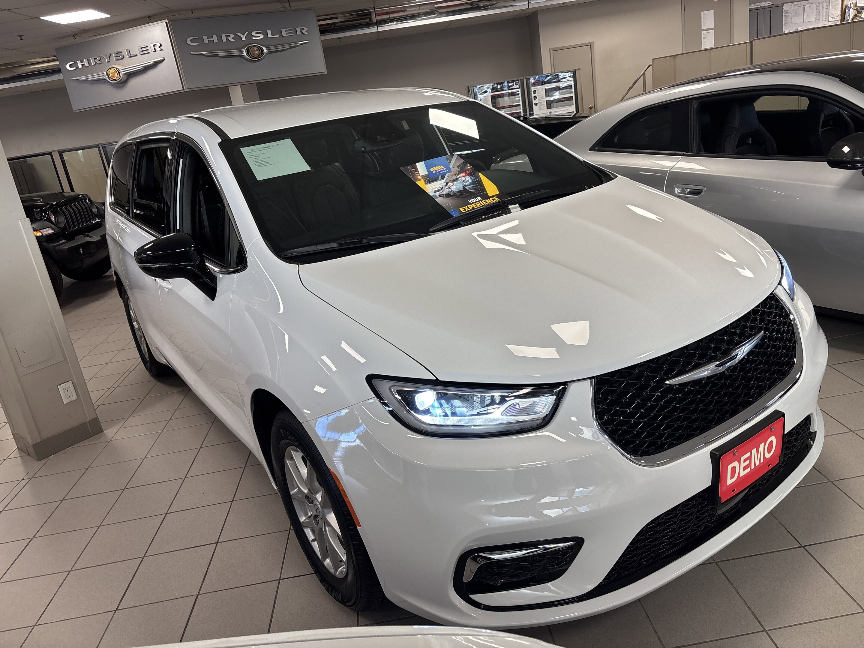 Chrysler Pacifica 2026