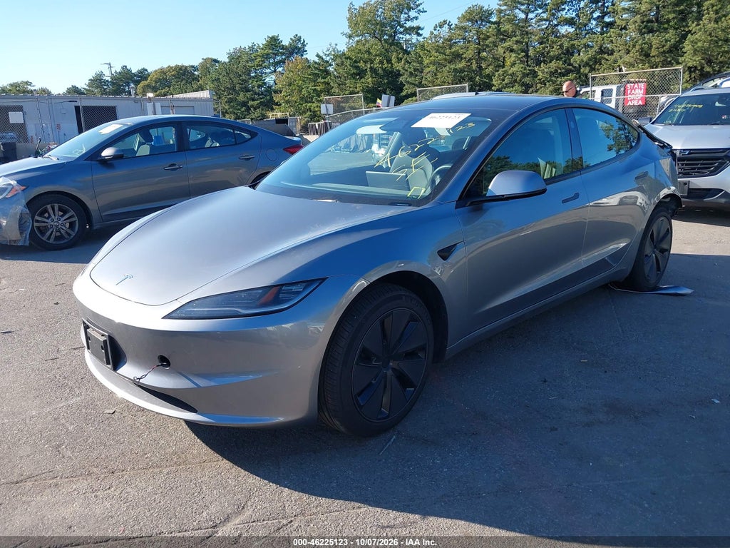 Tesla Model 3 2025