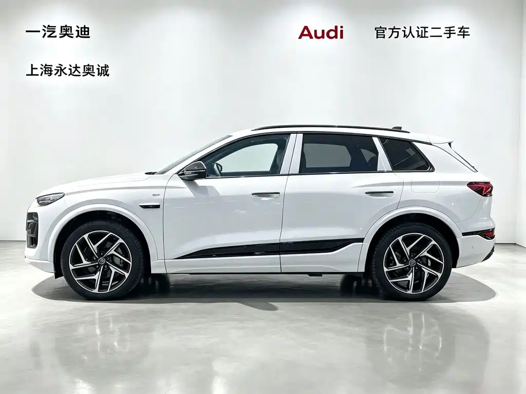Audi e-tron 2025
