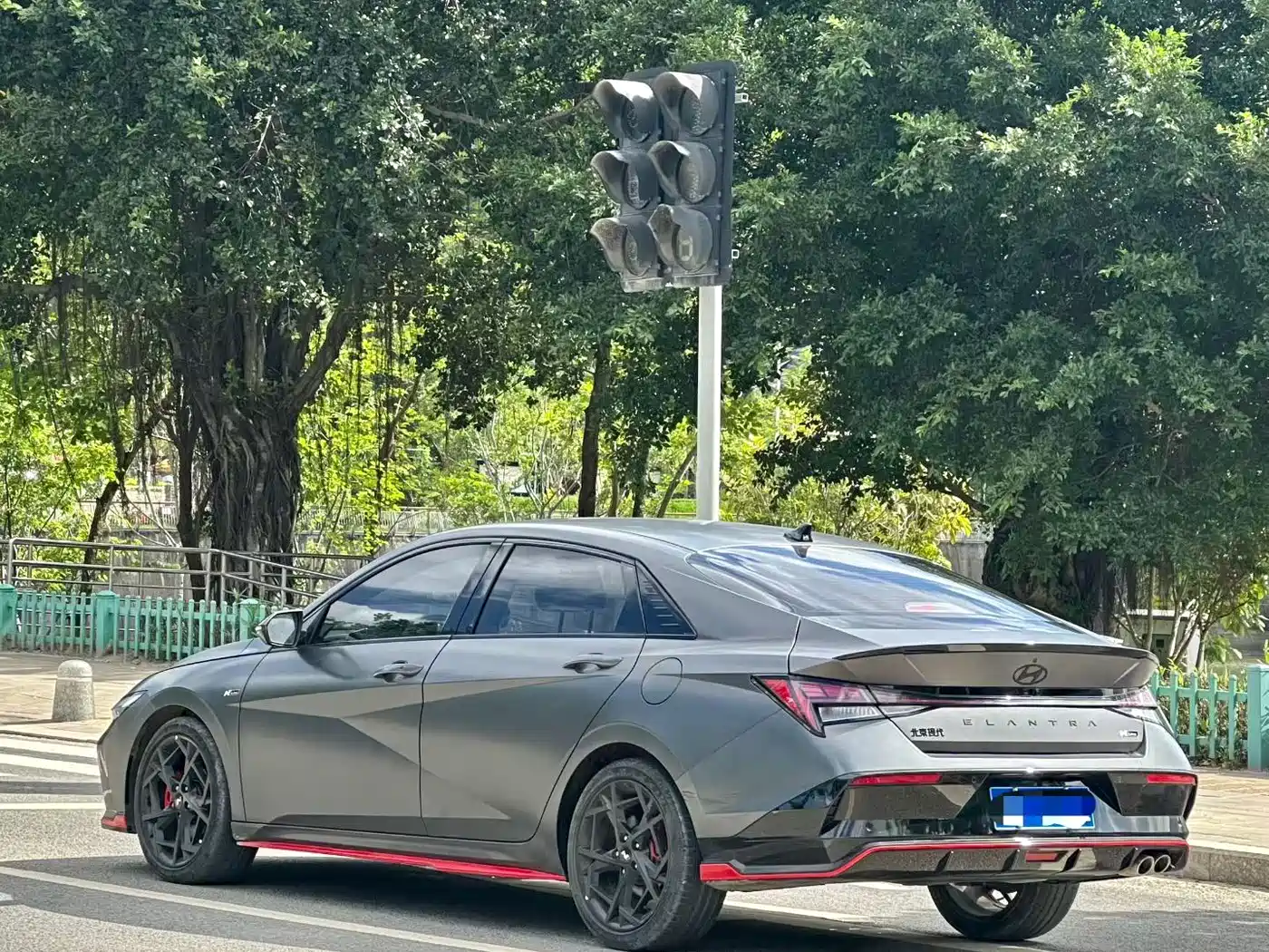 Hyundai Elantra 2024