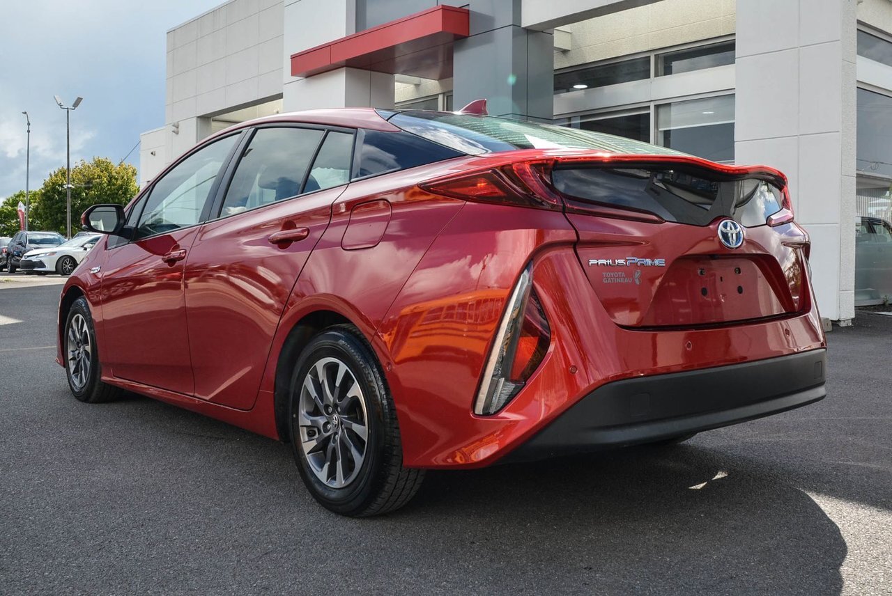 Toyota Prius 2021