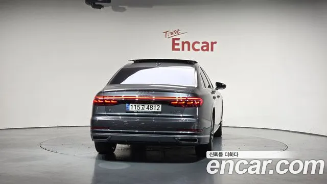 Audi A8 2021
