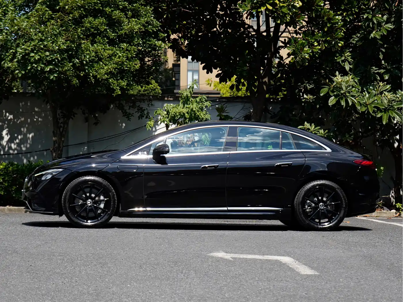 Mercedes-Benz EQE 2025