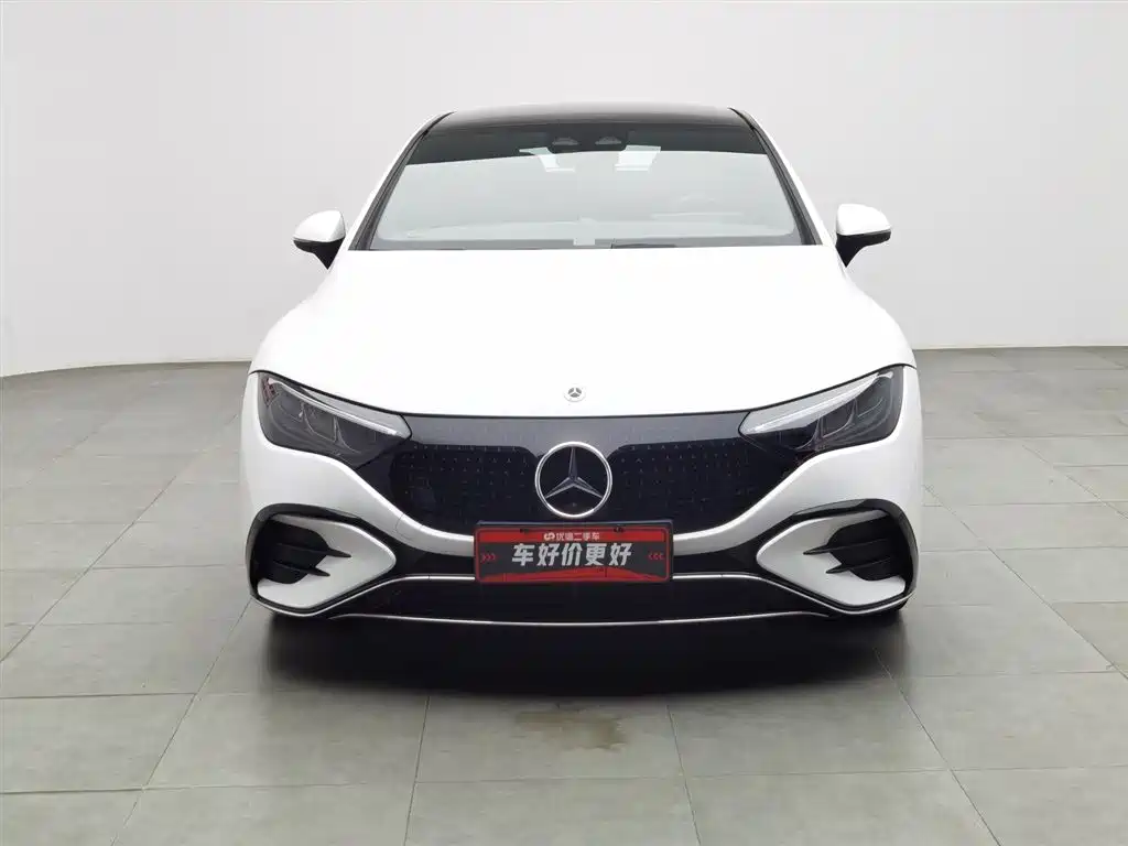 Mercedes-Benz EQE 2023