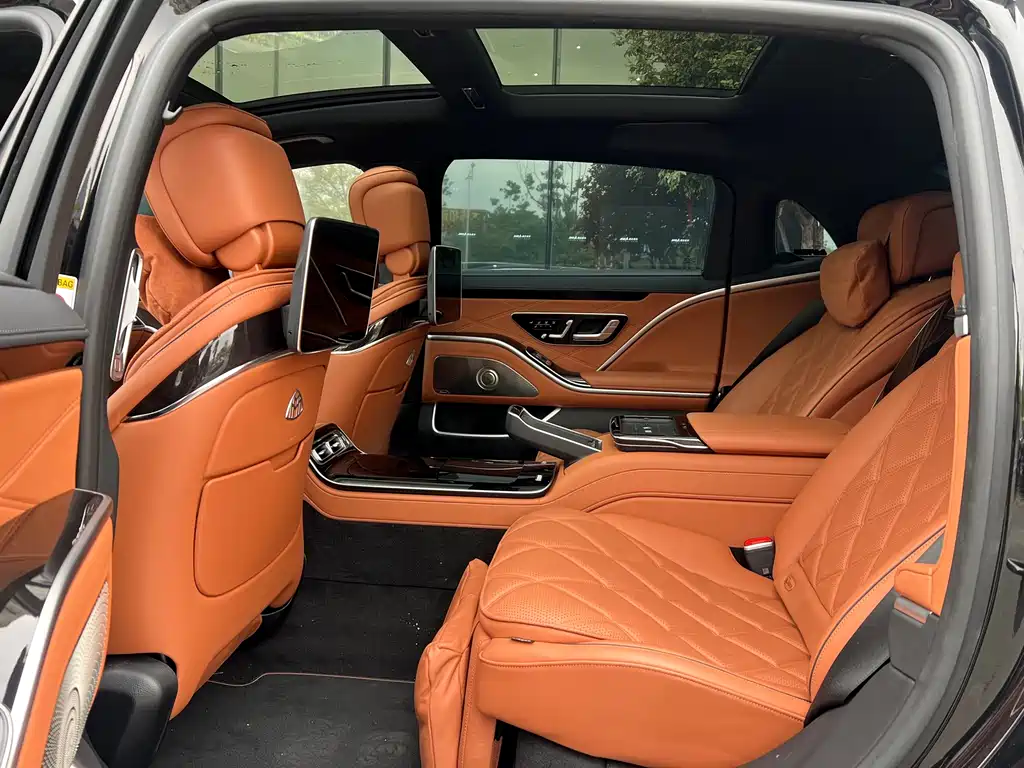 Mercedes-Benz Maybach S-Класс 2023