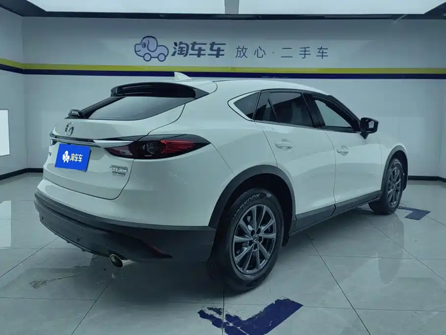 Mazda CX-4 2023