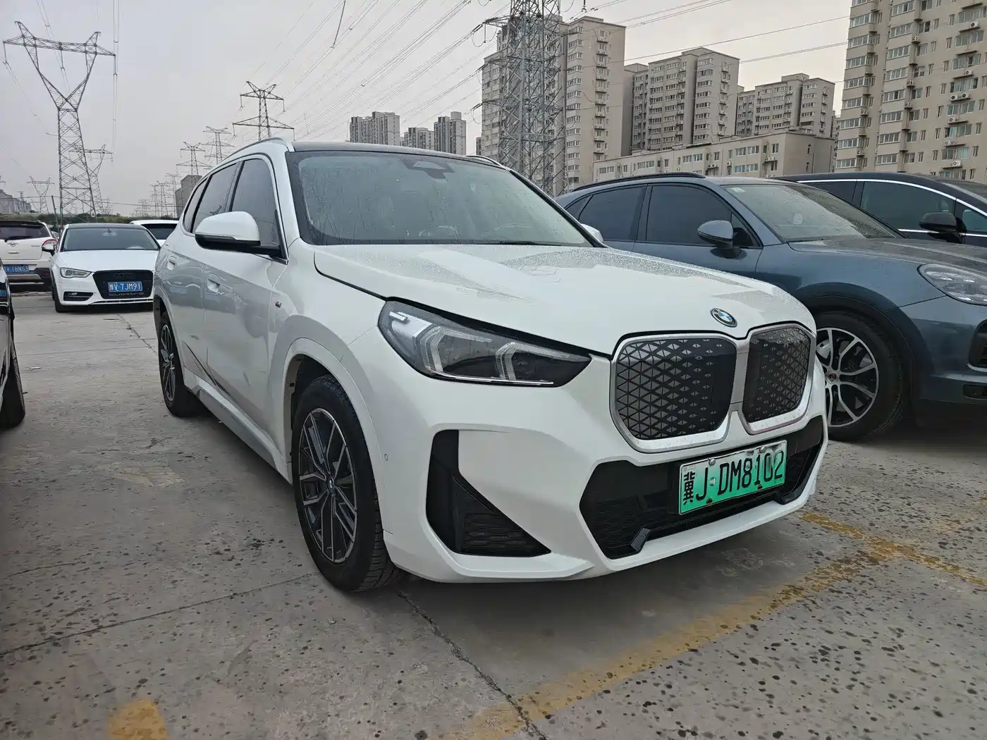 BMW iX1 2024