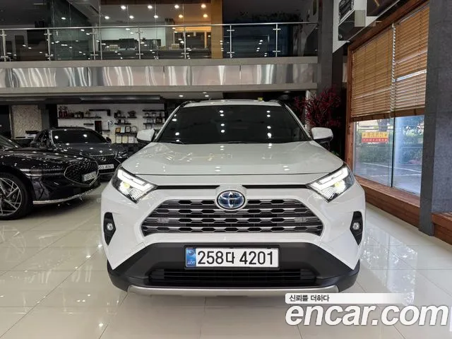 Toyota RAV4 2024