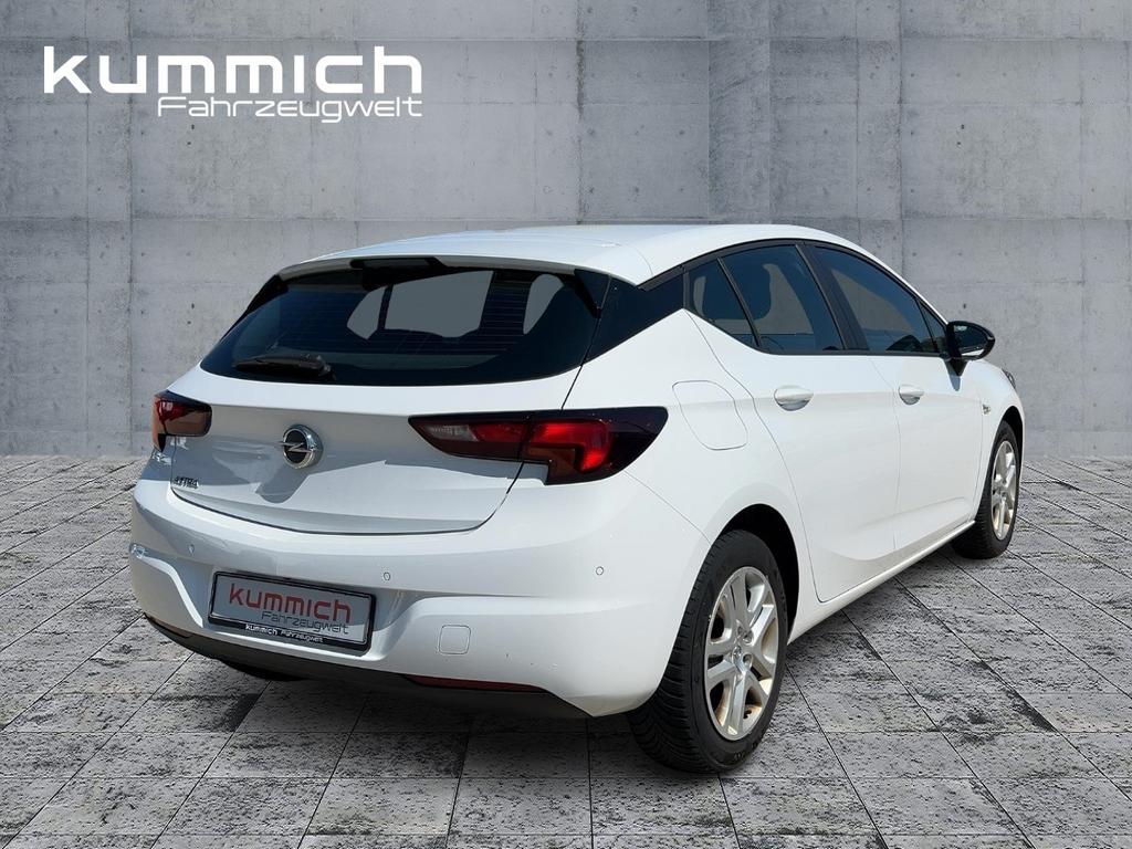 Opel Astra 2021
