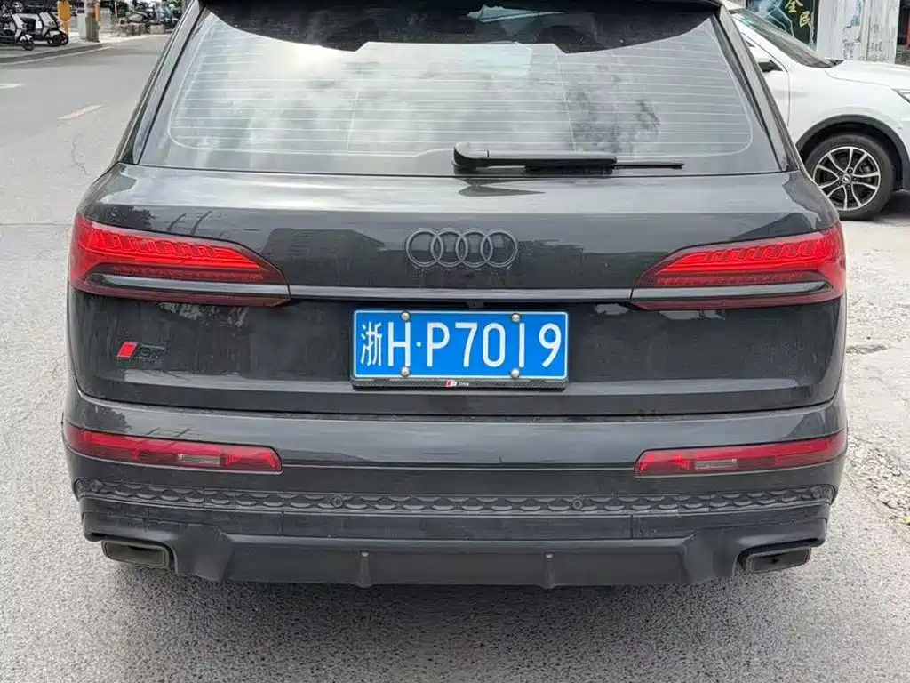 Audi Q7 2025