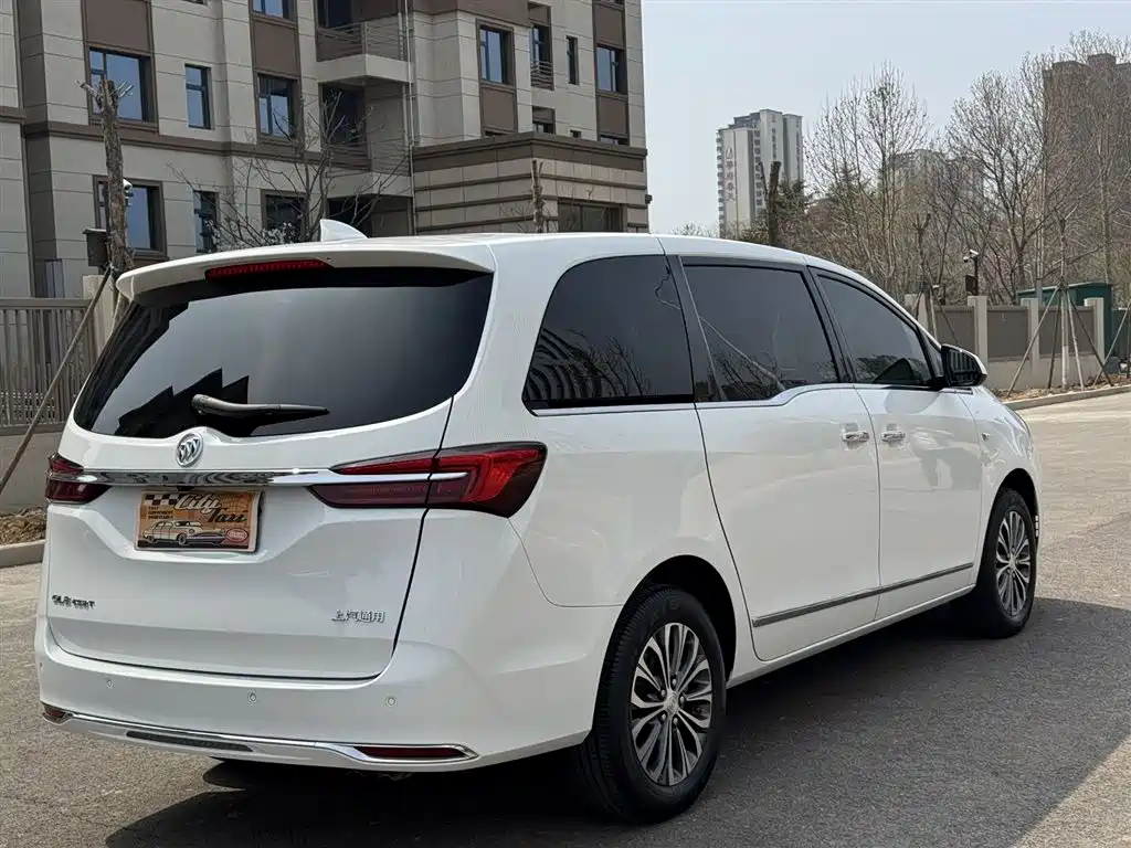 Buick GL8 2022