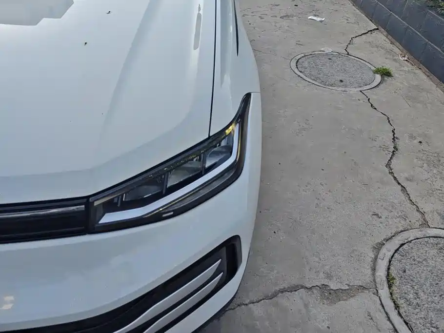 Volkswagen Tharu 2025