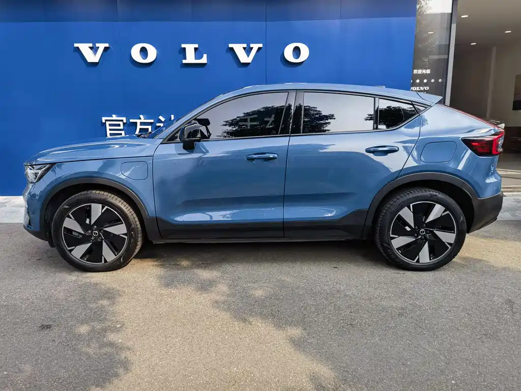 Volvo C40 2023