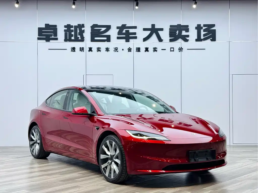 Tesla Model 3 2023