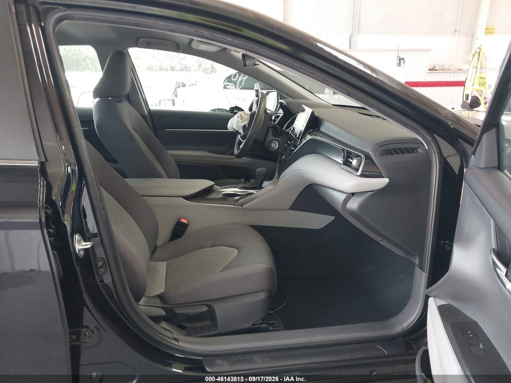 Toyota Camry 2023