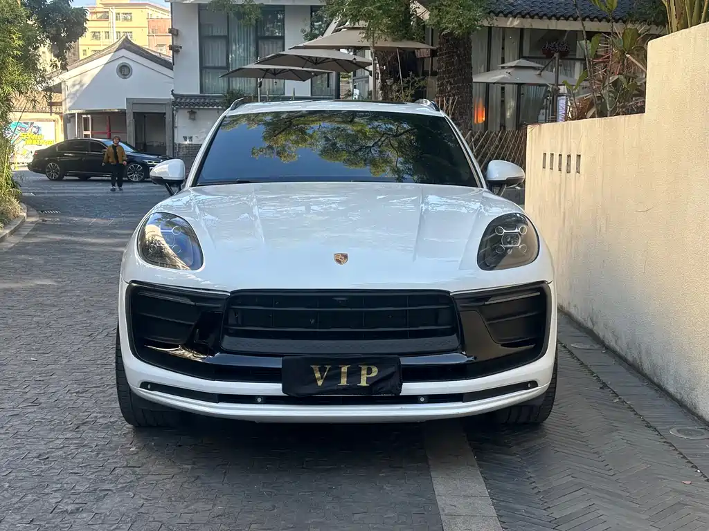 Porsche Macan 2022