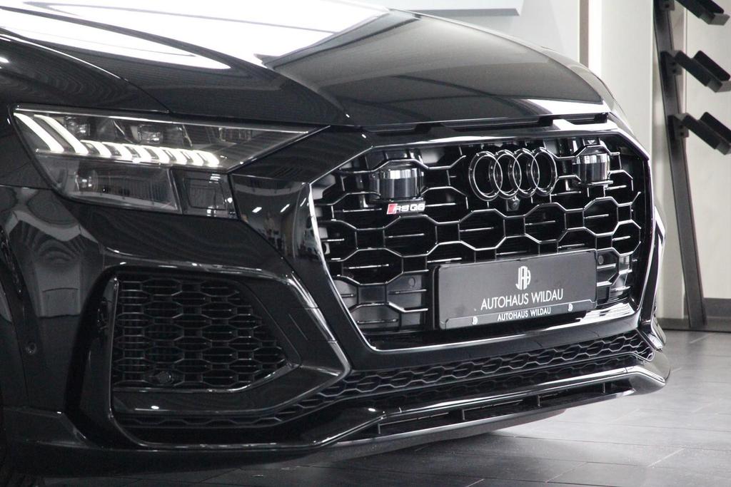 Audi RSQ8 2023