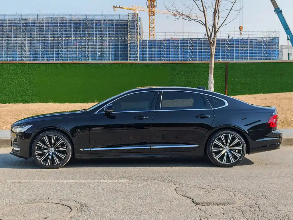 Volvo S90 2024