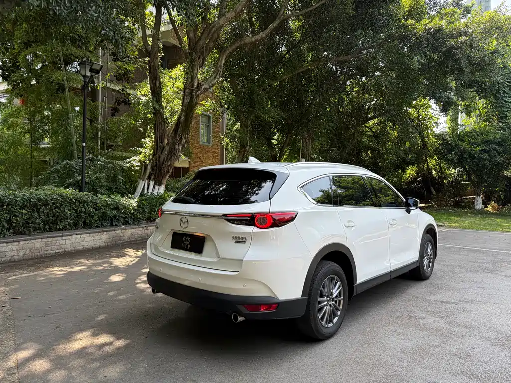 Mazda CX-8 2023
