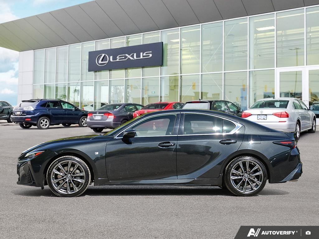 Lexus IS 2021