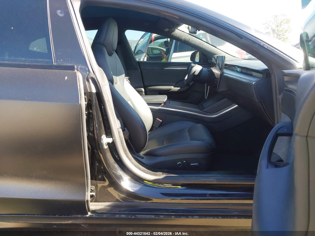 Tesla Model S 2021