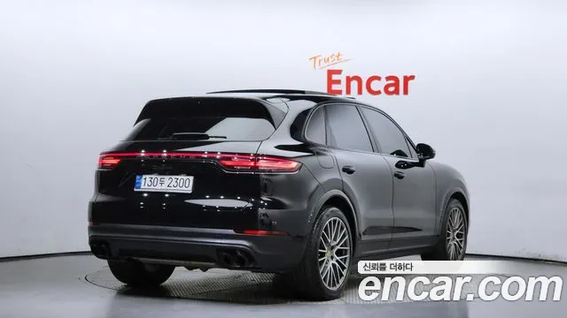 Porsche Cayenne 2023