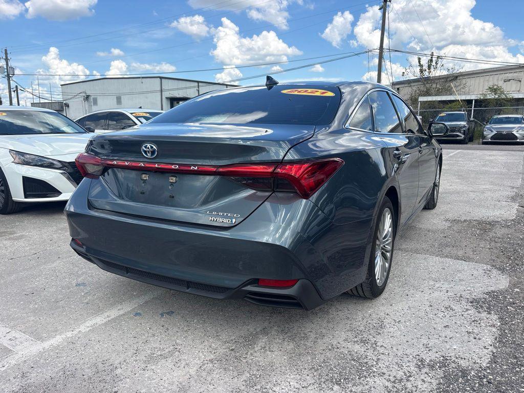 Toyota Avalon 2021