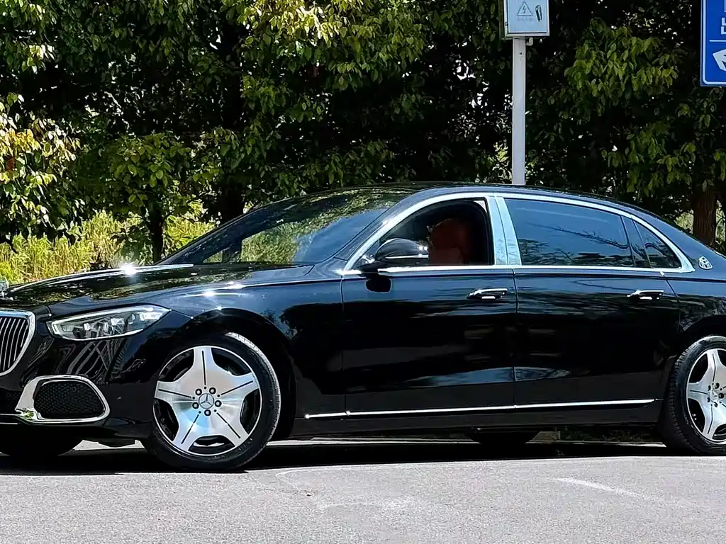 Mercedes-Benz Maybach S-Класс 2022