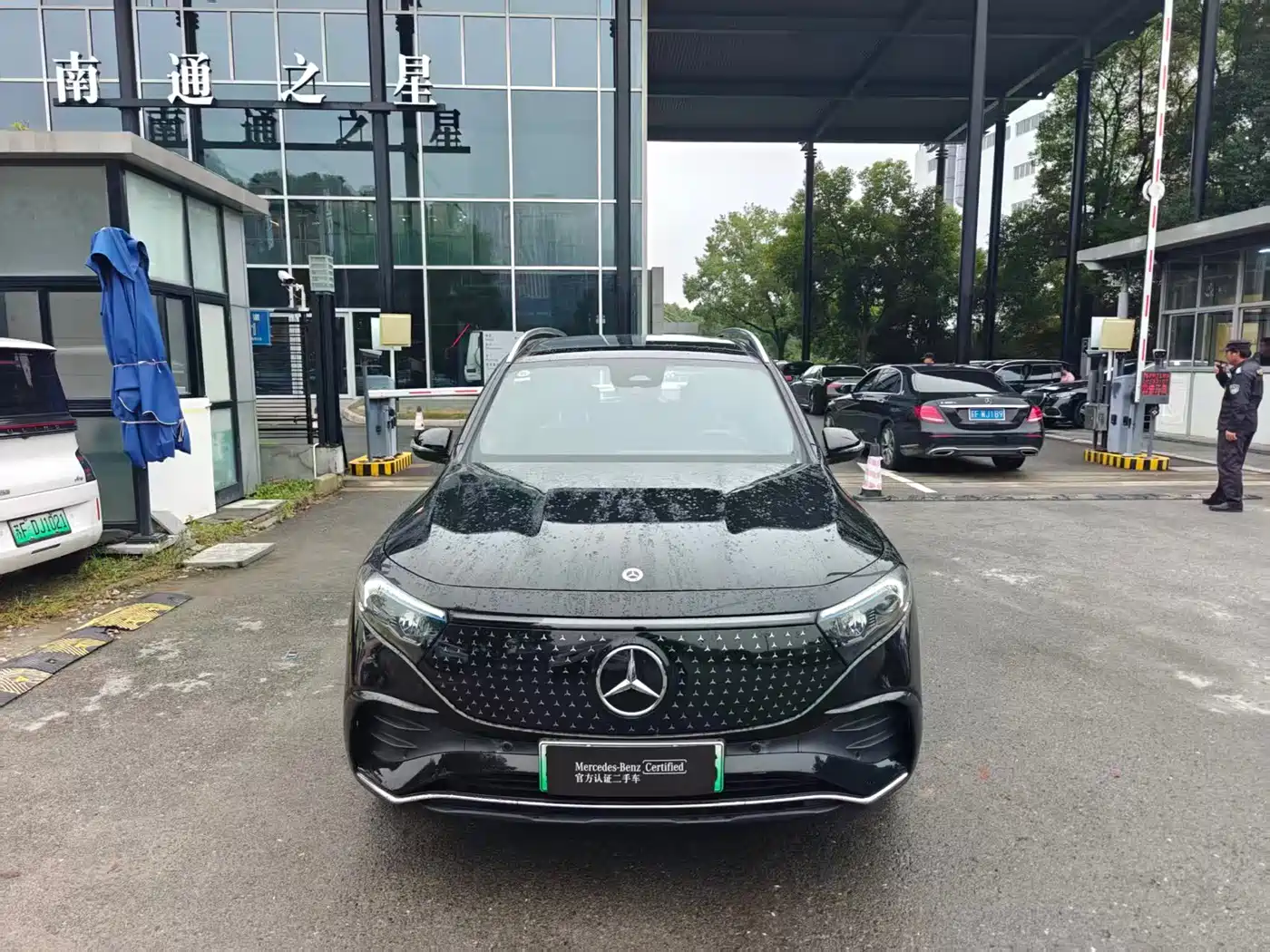 Mercedes-Benz EQB 2024