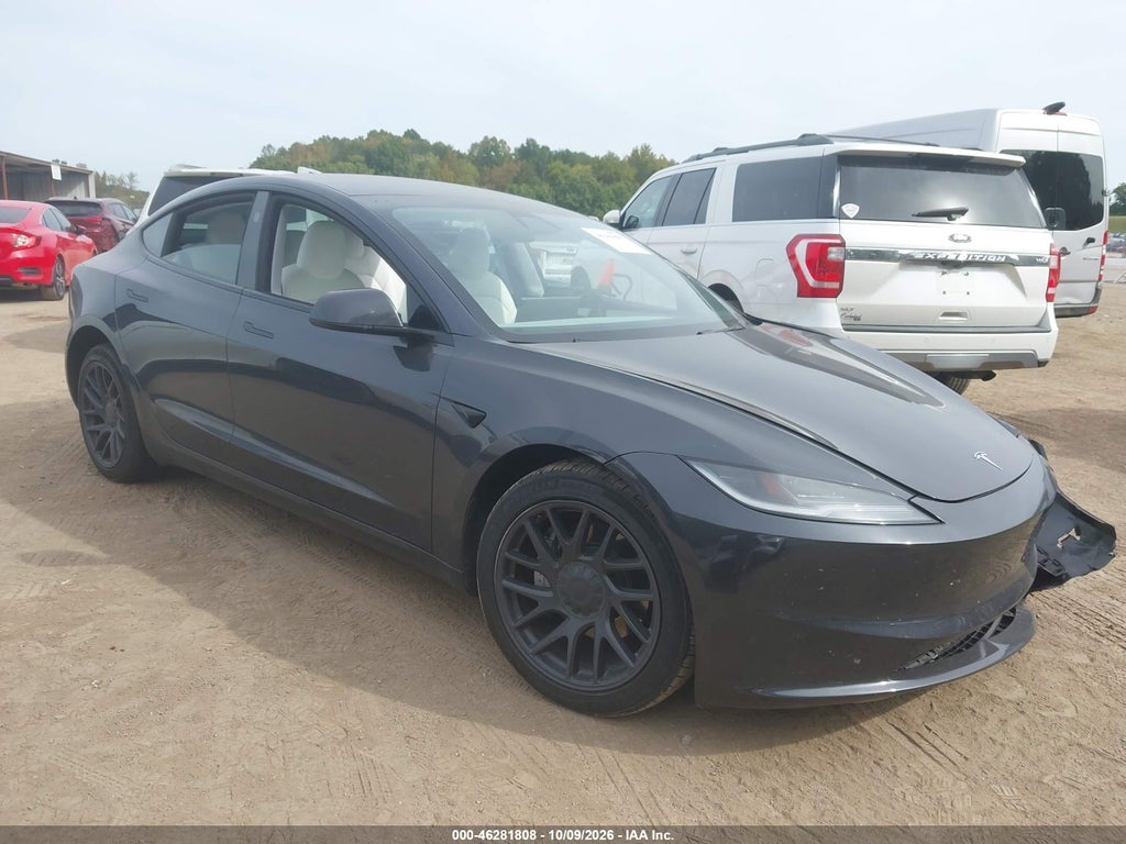 Tesla Model 3 2024