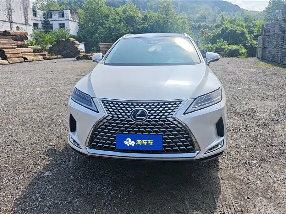 Lexus RX 2022