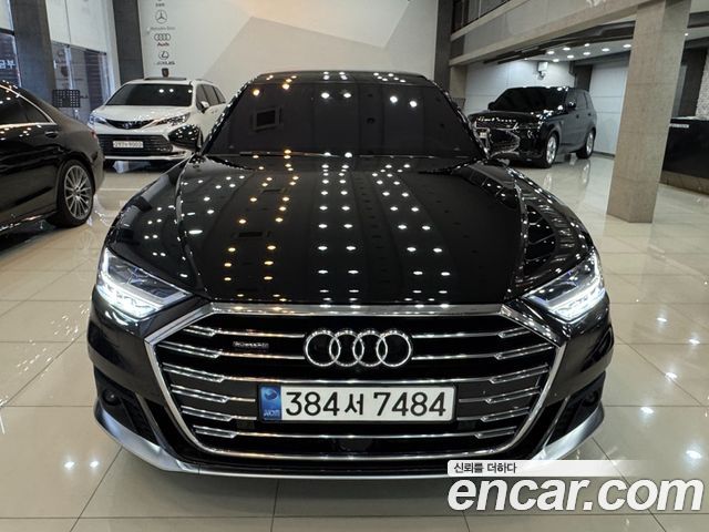 Audi A8 2021