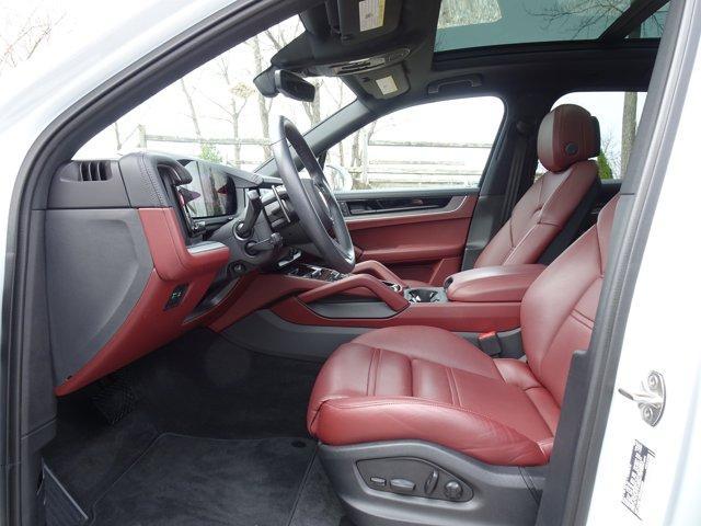 Porsche Cayenne 2024