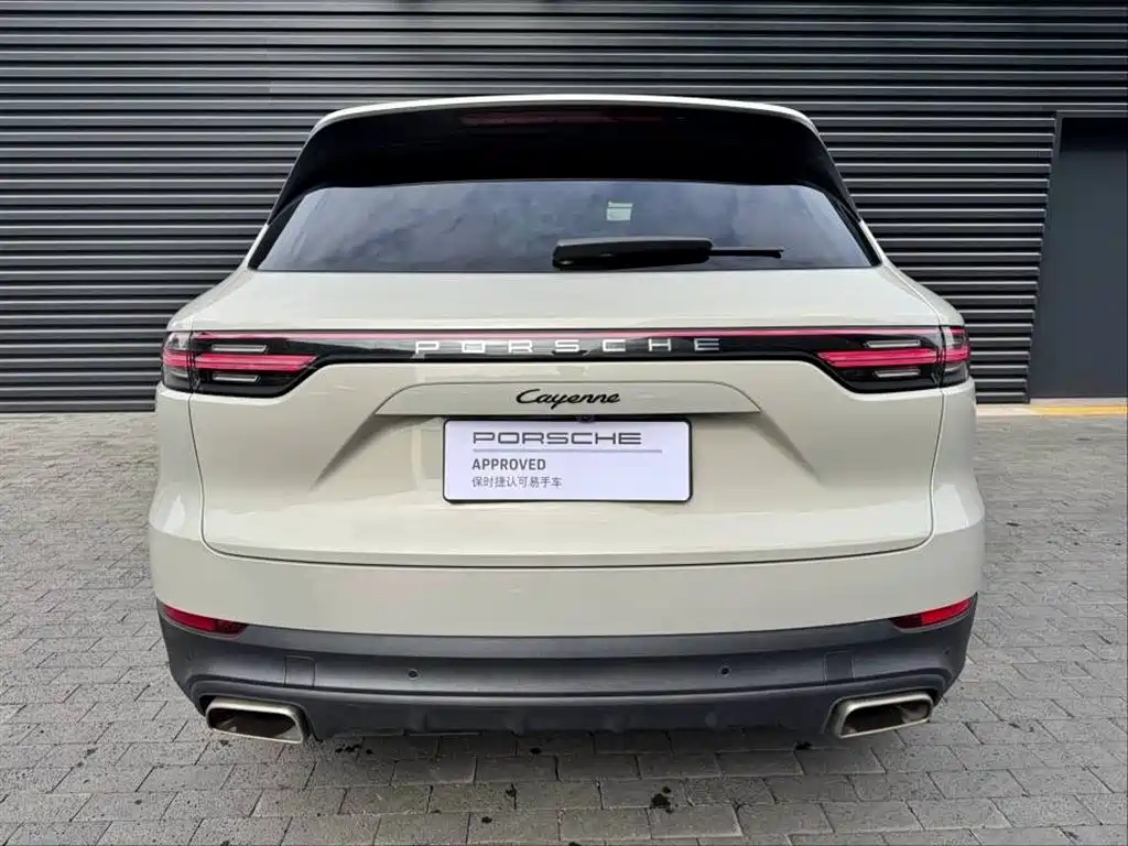 Porsche Cayenne 2022