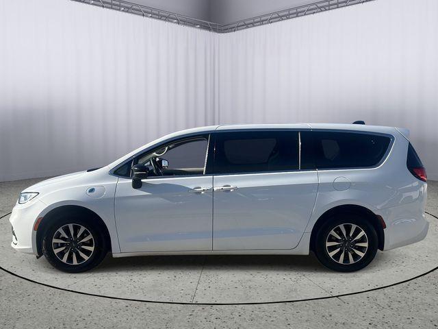 Chrysler Pacifica 2024
