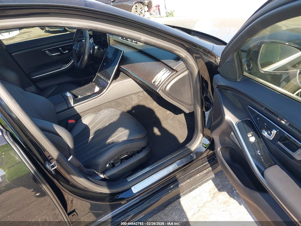Mercedes-Benz S-Класс 2022