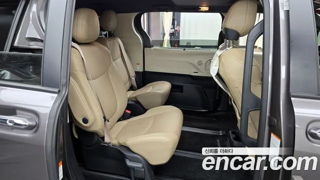 Toyota Sienna 2021