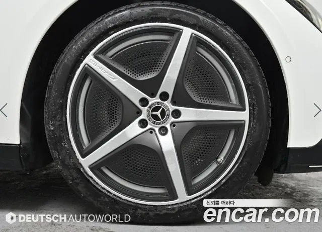 Mercedes-Benz EQE 2023