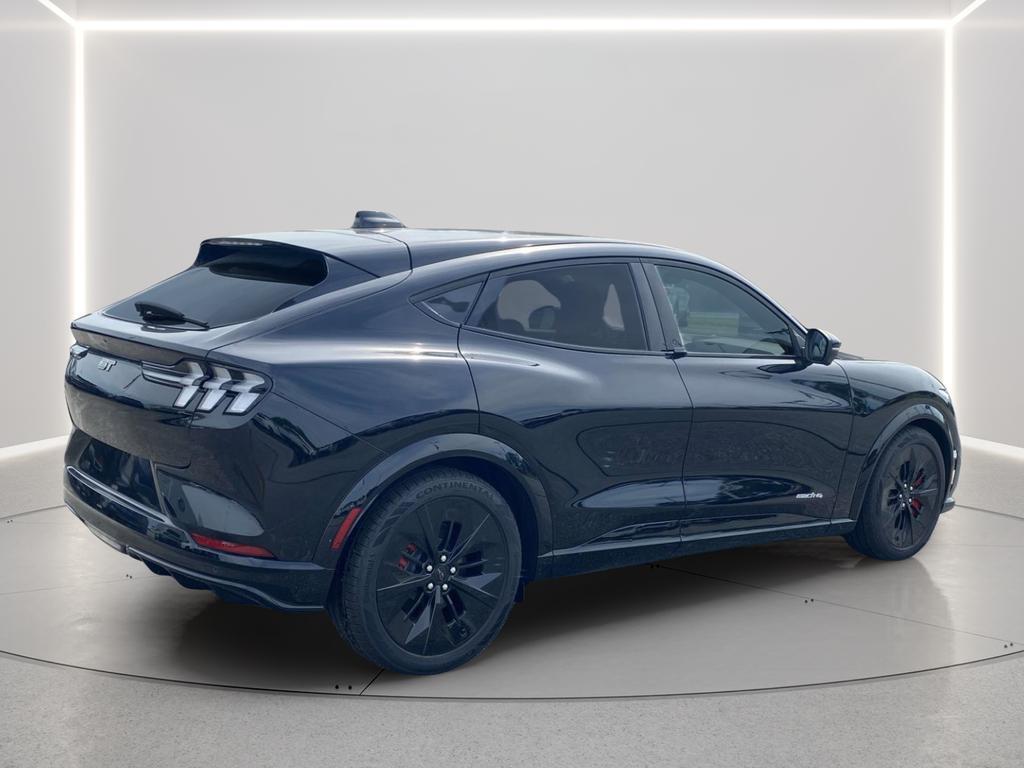 Ford Mustang Mach-E 2025