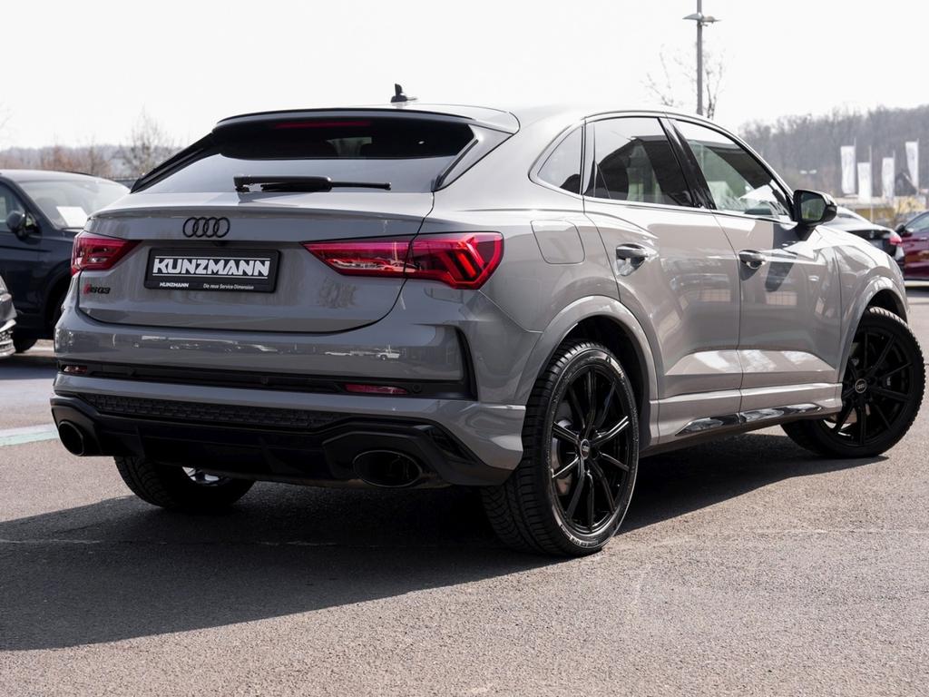 Audi RSQ3 2023