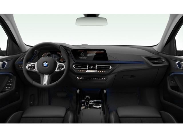 BMW 118 2022