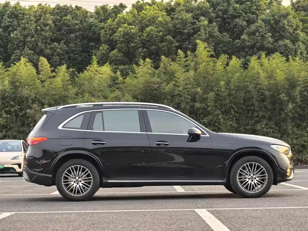 Mercedes-Benz GLC 2024